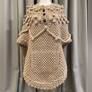 Hand knit Poncho with Chunky Knit with Front Pocket, Size M
